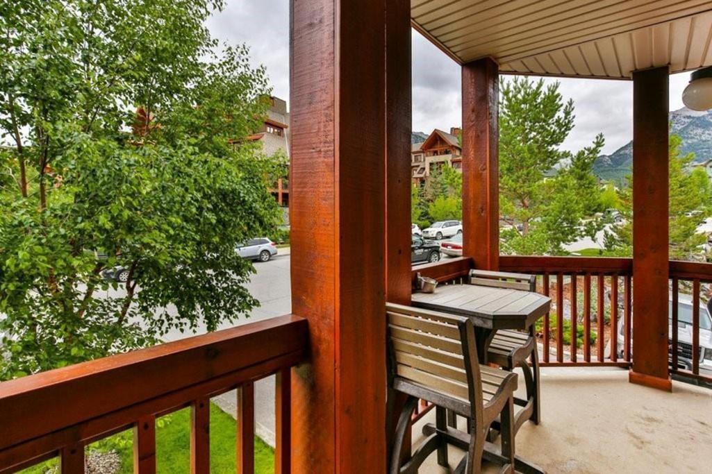B&B Falcon Crest Lodge 1Br 1Pullout Canmore Kültér fotó